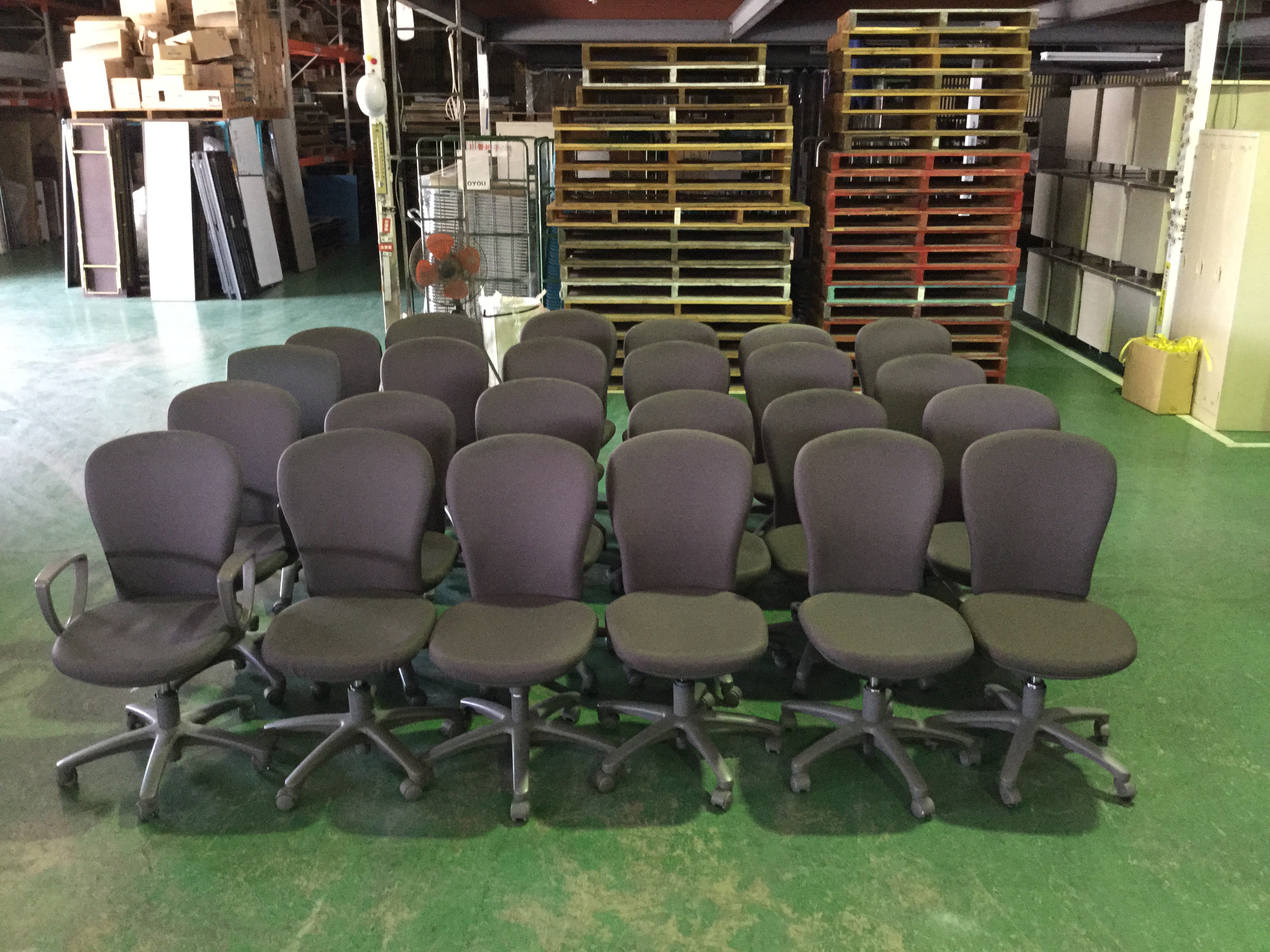 事務作業を快適に!!コクヨ製OAチェアー入荷