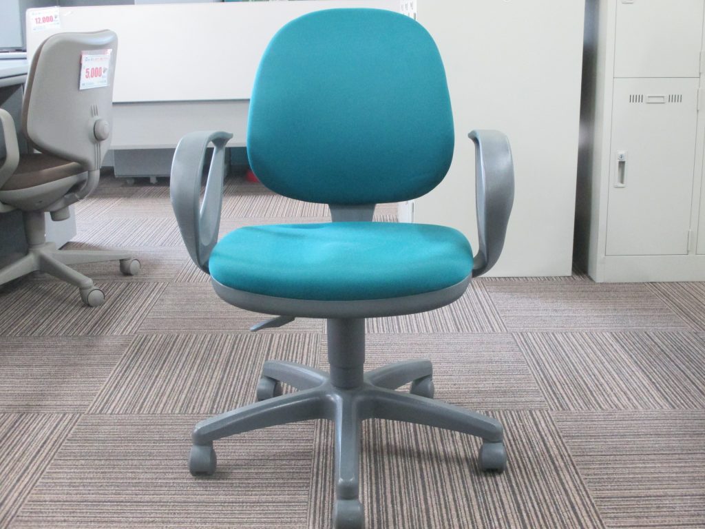 中古事務椅子