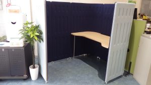 ★オカムラ　マッフルプラス-Muffle＋デスク付き入荷のお知らせ★
