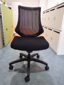 ★イトーキ　エフチェア割引セール中！！★